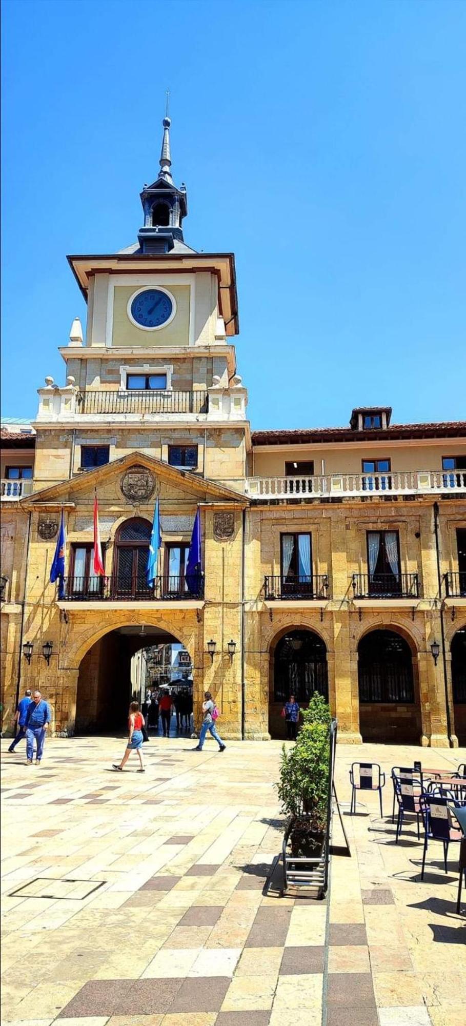 Oviedo Centro- Parking Gratuito Apartment ภายนอก รูปภาพ