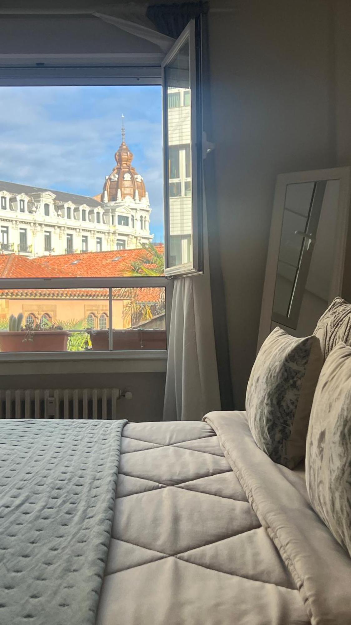 Oviedo Centro- Parking Gratuito Apartment ภายนอก รูปภาพ